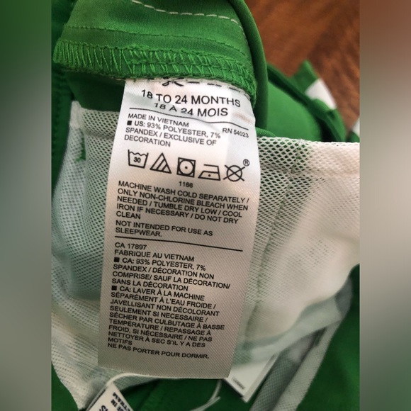 NWT Janie and Jack Green Shorts with White Stripe - Size 18-24M - Picture 4 of 4